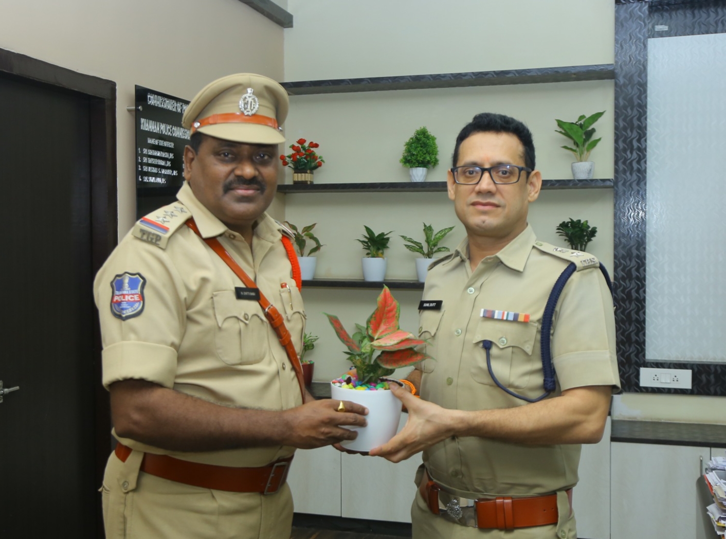 ఖమ్మం త్రీ టౌన్‌ ఇన్‌స్పెక్టర్‌గా చిట్టిబాబు బాధ్యతల స్వీకరణ